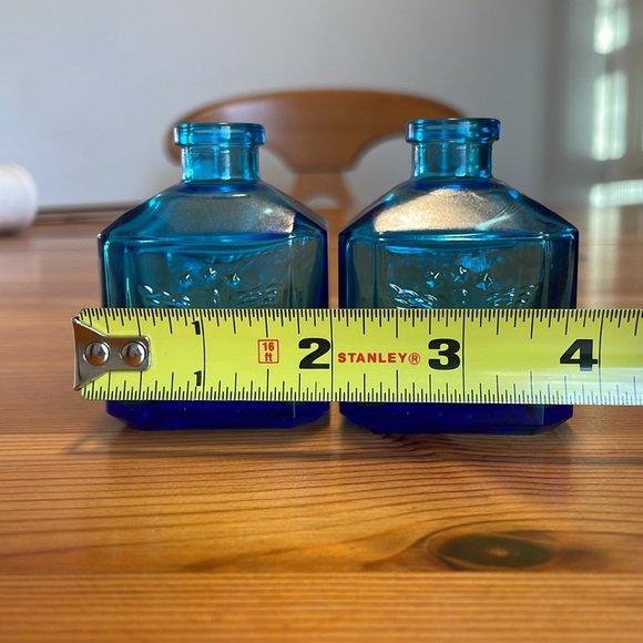 RARE! Wheaton NJ Daniel Webster Recorder Blue Glass Inkwell Bottles (pair of 2) - Picture 8 of 8